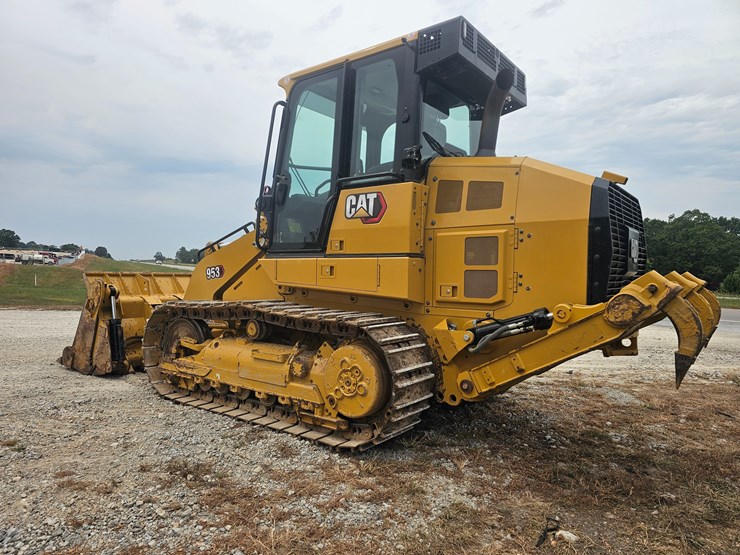 2023-caterpillar-953-image-9