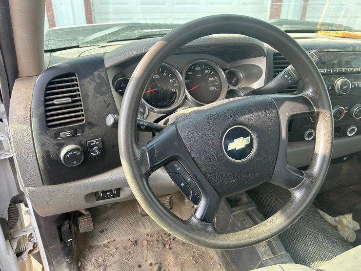 2009-chevrolet-silverado-3500hd-image-42