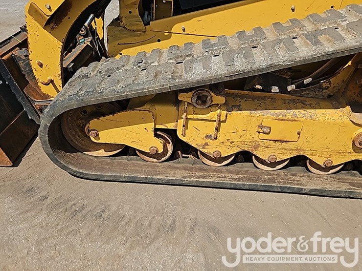 2019-caterpillar-299d2-xhp-image-18