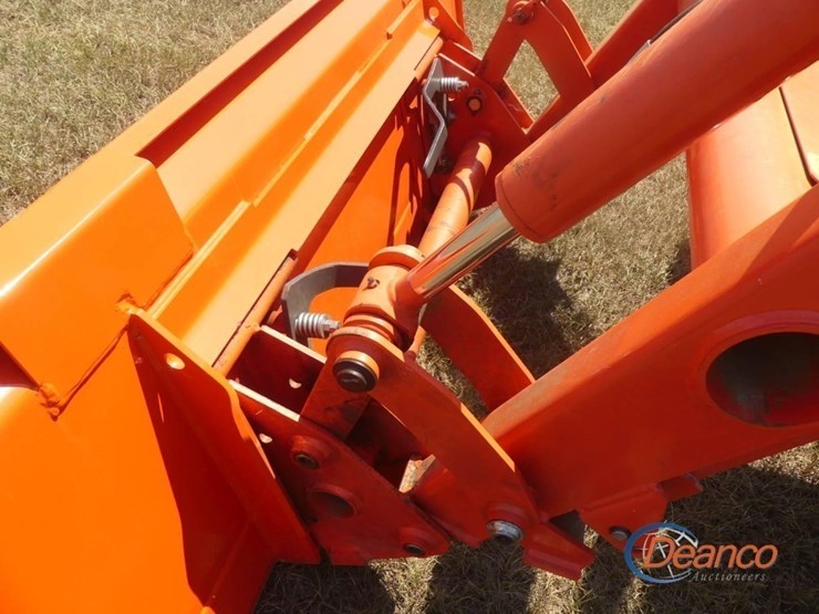 2022-kubota-m6060hd-image-7