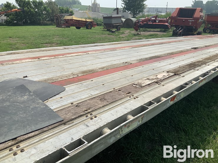 2002-fontaine-t/a-spread-axle-drop-deck-trailer-image-18