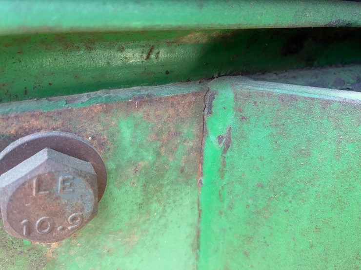 john-deere-7210-image-30