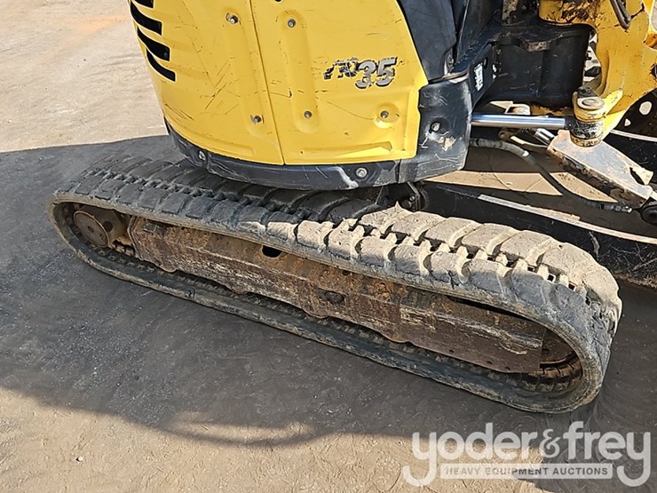 2019-yanmar-vio35-6a-image-13