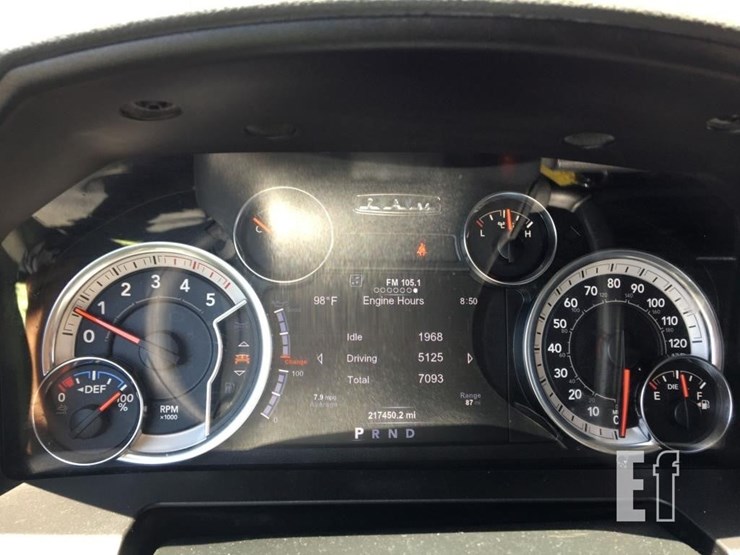 2018-ram-5500-slt-image-6