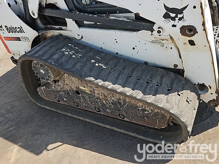 2014-bobcat-t650-image-11