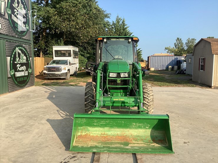 2022-john-deere-5100e-image-8