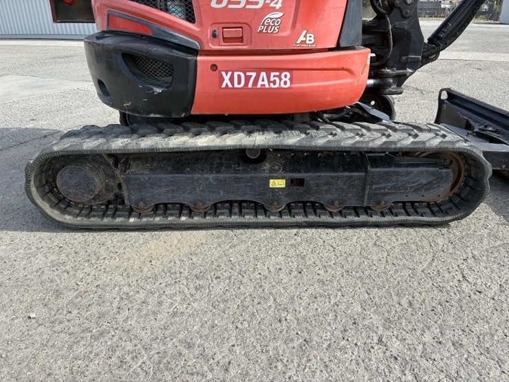 2015-kubota-u55-4-image-15