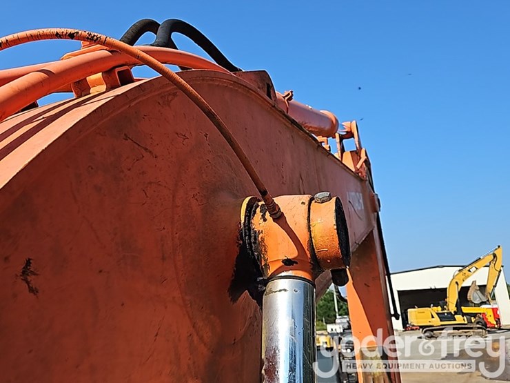 2006-hitachi-zx160-lc-image-30