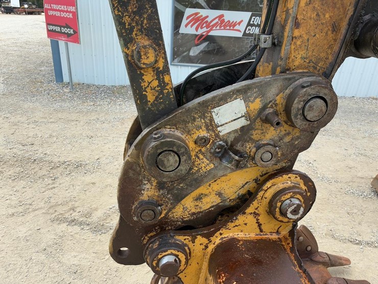 2004-caterpillar-311c-image-9