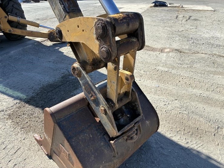 2005-caterpiller-420d-loader-backhoe-image-9