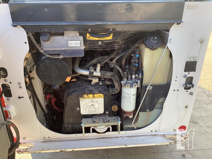 2023-bobcat-t64-image-12