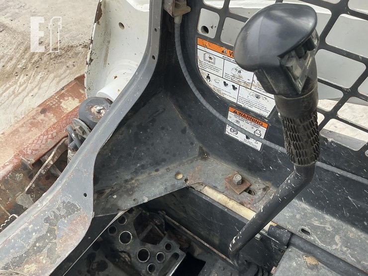 2012-bobcat-t750-image-18