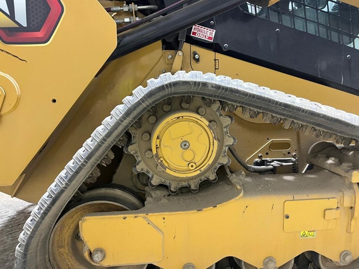 2020-caterpillar-259d3-image-20