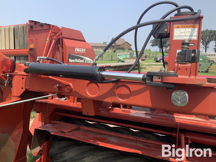 2009-new-holland-h7450-image-18