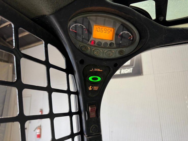 2019-bobcat-s550-image-17