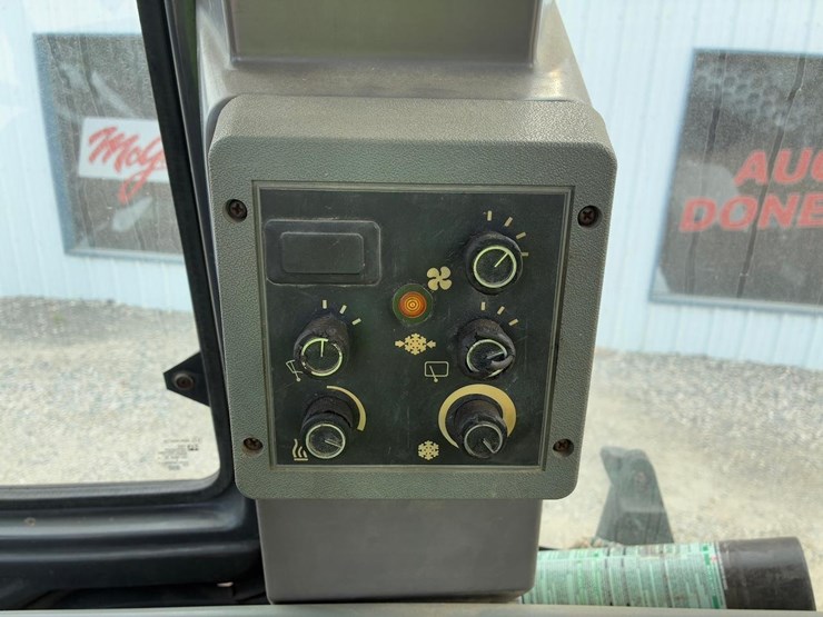 case-580sl-image-21