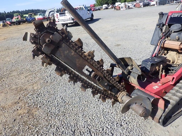 barreto-tracked-trencher-image-8