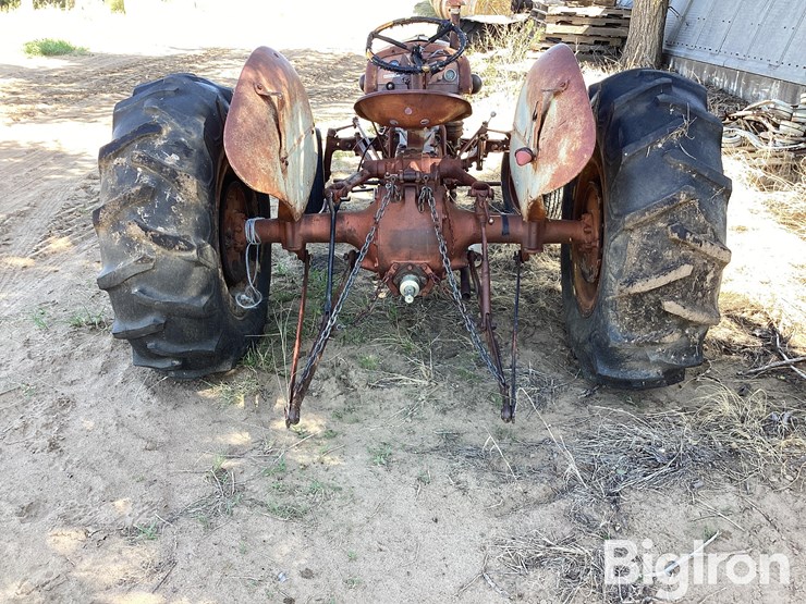 ford-tractor-image-6