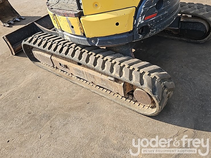 2019-yanmar-vio35-6a-image-27