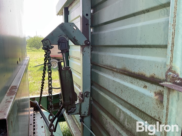 john-deere-200-image-20