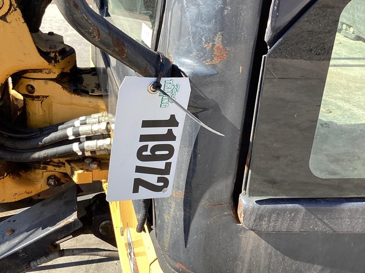 2007-deere-35d-image-22