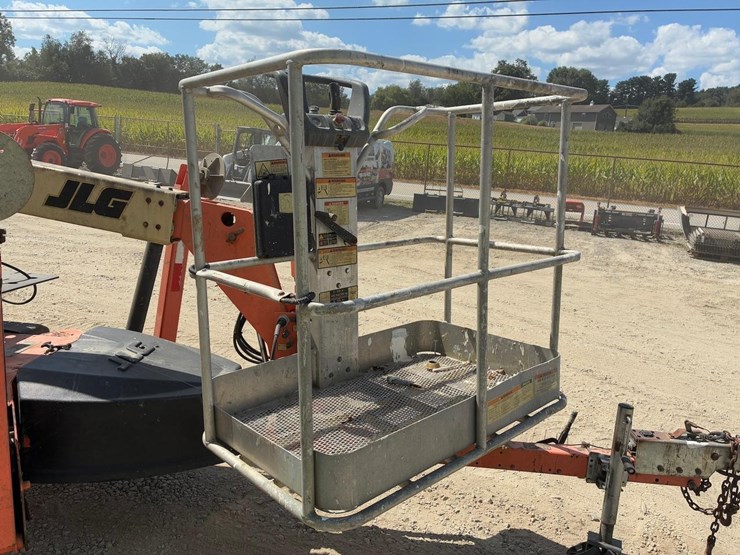 jlg-t350-image-19