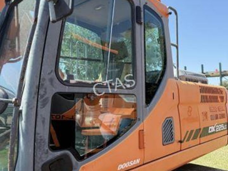 doosan-dx225-lc-3-image-15