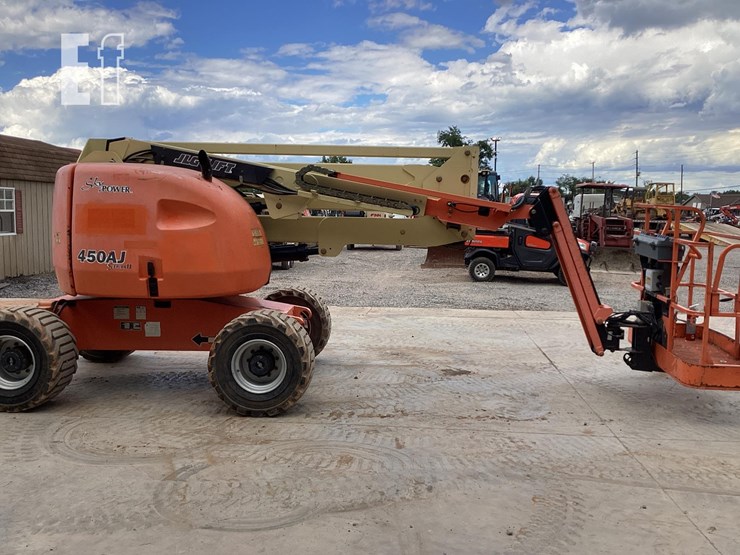2010-jlg-450aj-ii-image-5