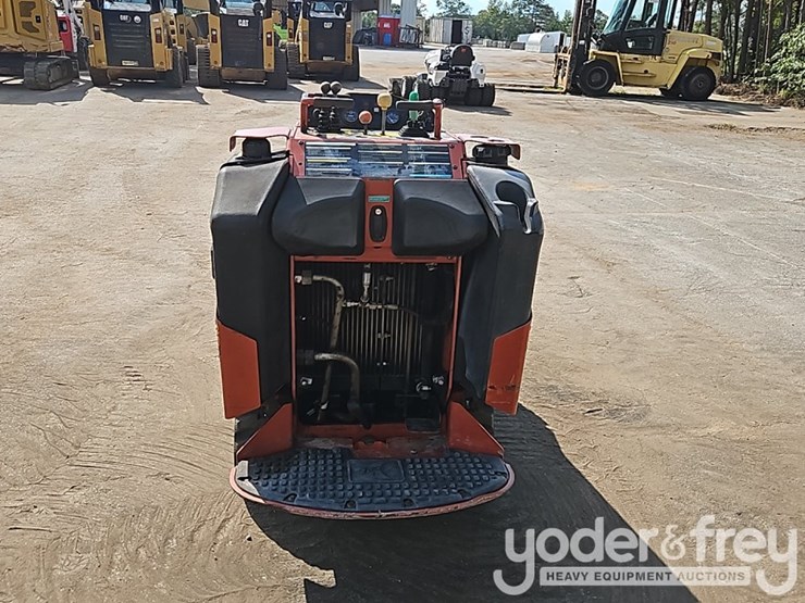 2017-ditch-witch-sk650-image-20