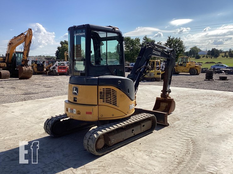 2007-deere-35d-image-4