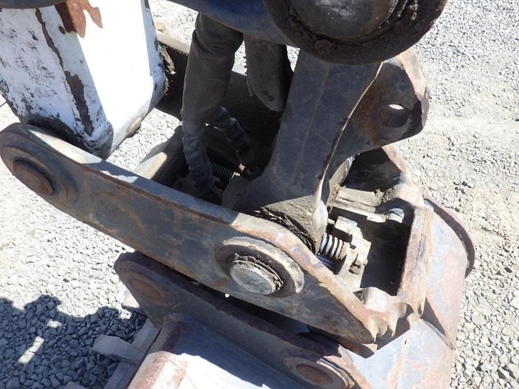 2019-bobcat-e85-image-9