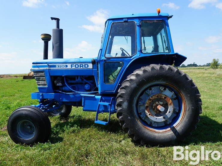 ford-9700-image-8