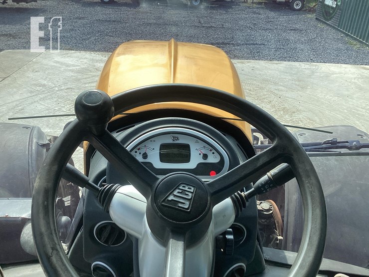 2013-jcb-fastrac-8310-image-20