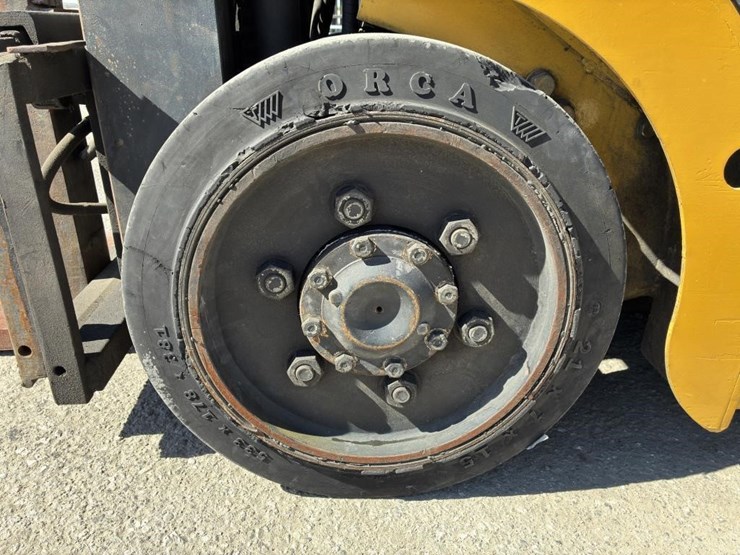 2005-komatsu-fg25sht-14-image-19
