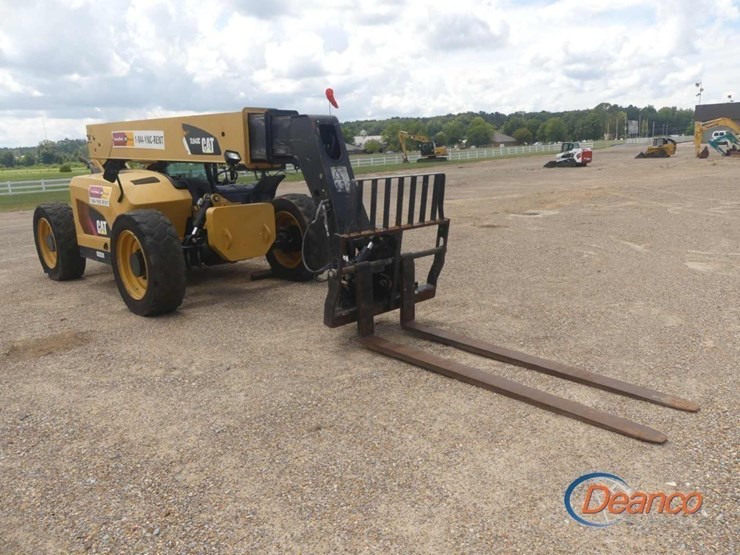 2015-caterpillar-tl943c-image-1