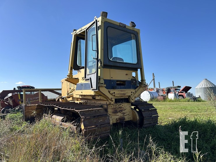 komatsu-d31p-17-image-5