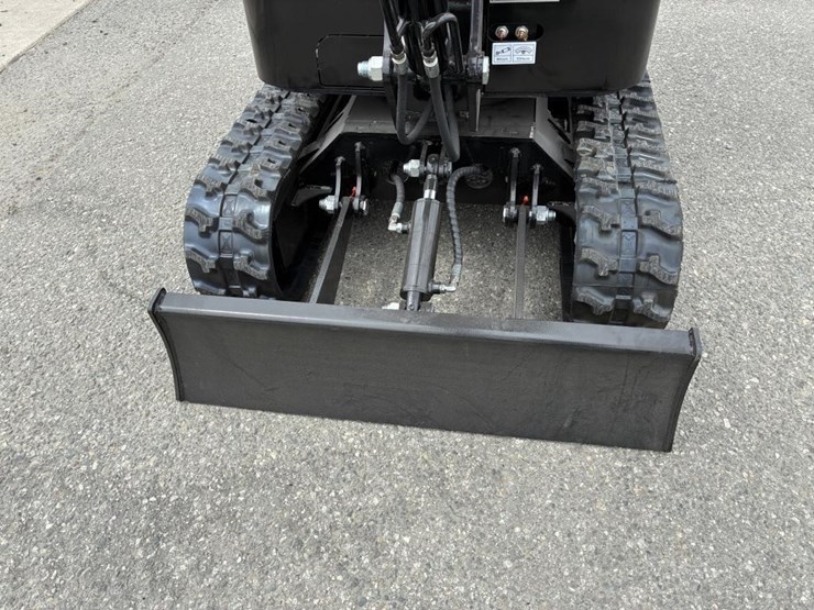 2025-vicsec-vc13-hydraulic-excavator-image-5
