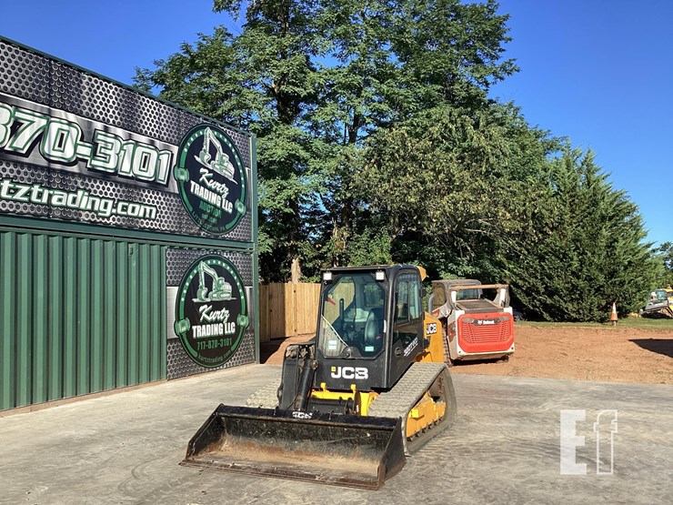 2017-jcb-320t-image-8