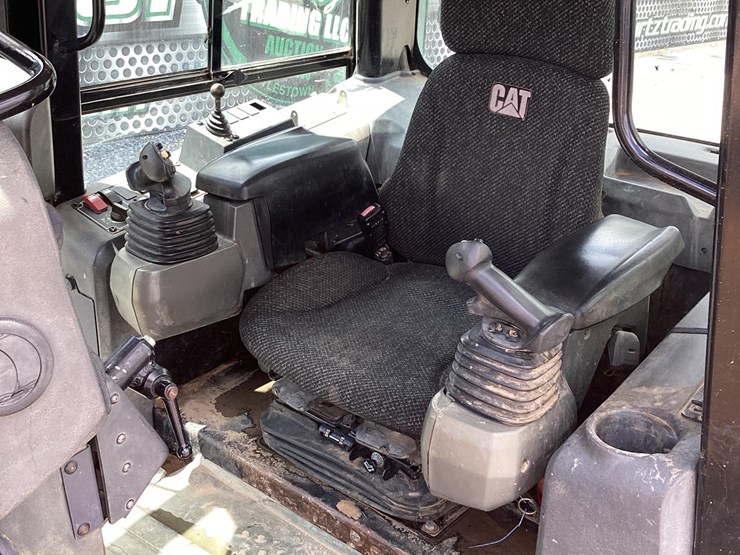 2012-caterpillar-d5k2-lgp-image-14