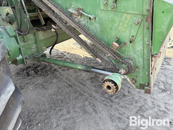 1982-john-deere-8820-image-15