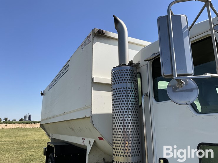 2006-kenworth-t300-image-17