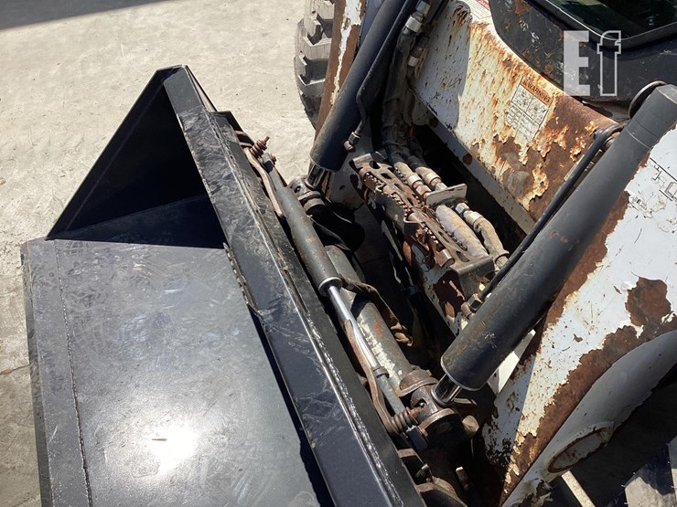 2012-bobcat-s630-image-10