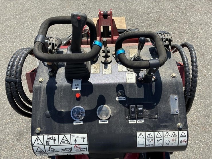 2023-stag-tl322-skid-steer-track-loader-image-9