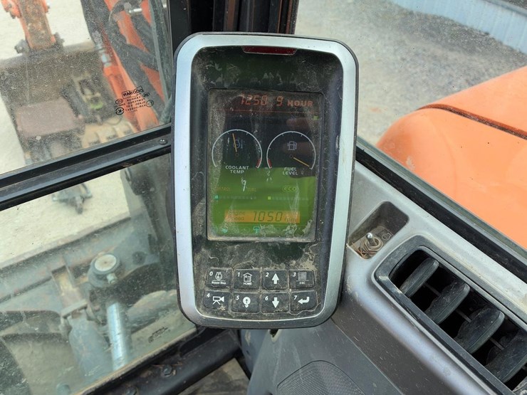 2021-doosan-dx85r-3-image-28