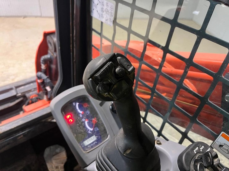 2021-kubota-svl75-2-image-35