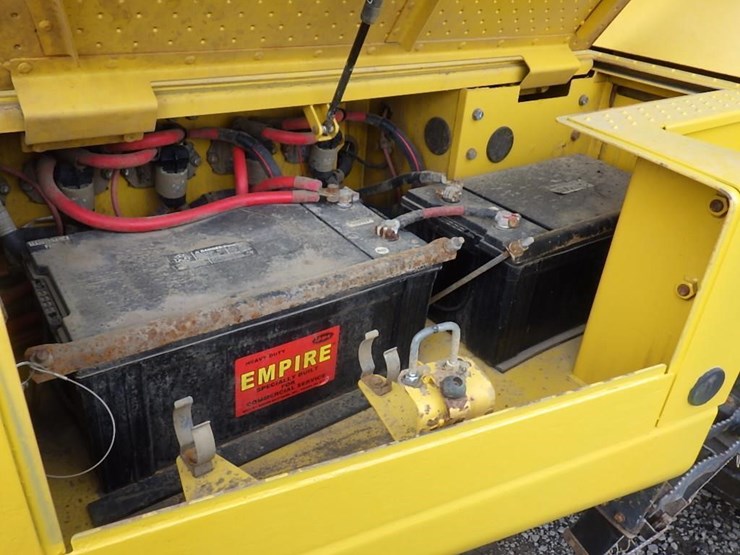 2016-komatsu-hm400-5-image-30