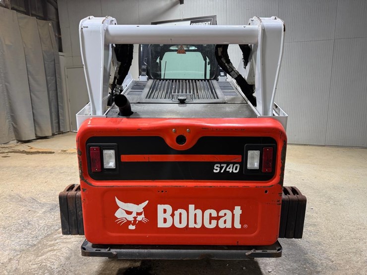 2022-bobcat-s740-image-4