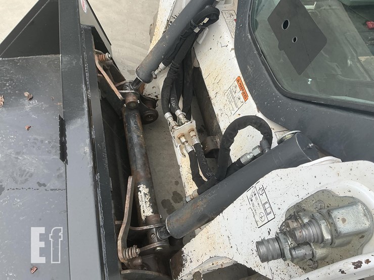 2019-bobcat-t590-image-10