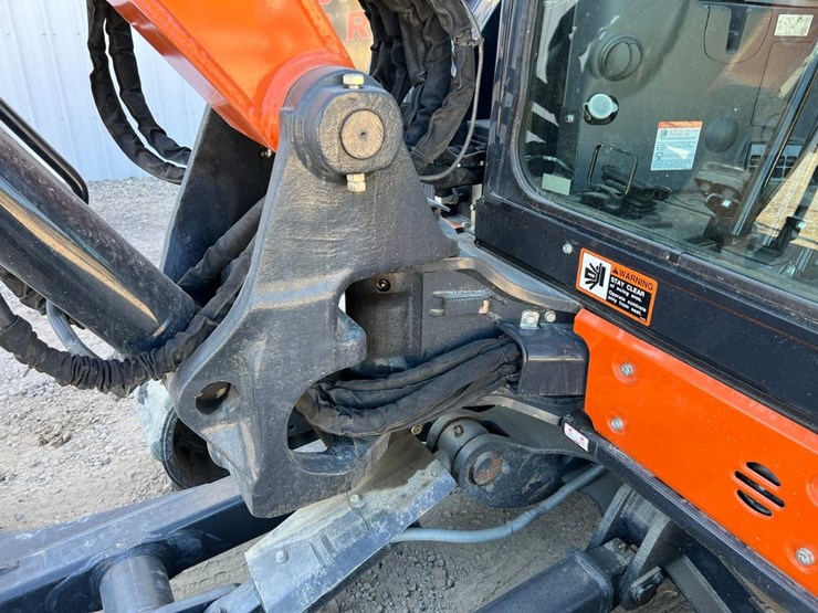 hitachi-zx60-image-14
