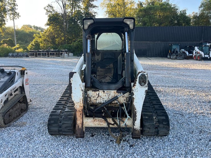 2012-bobcat-t870-image-8